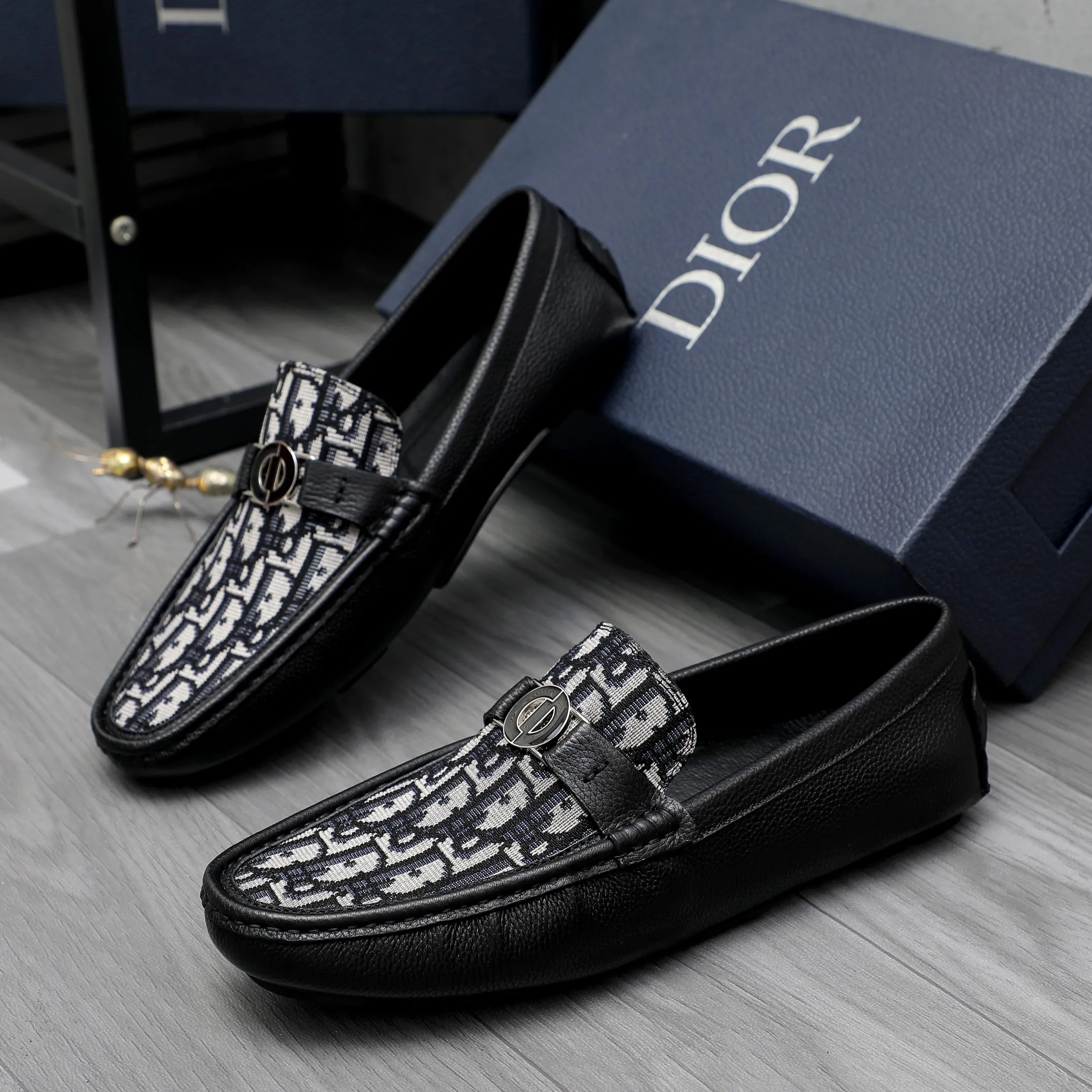 Men's shoes 💰400 Product trademark: Dior "Dior" casual slip-on shoes Regular size: 38-45 (45 is custom-made and non-returnable) Product materials: Selected cowhide stitching breathable woven upper, pigskin lining, rubber outsole